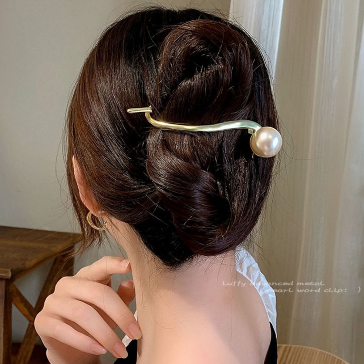 Elegant Glitter Pearl Hair Cli - đánh giá và giá Korean Lifestyle & Kids Boutique Photos